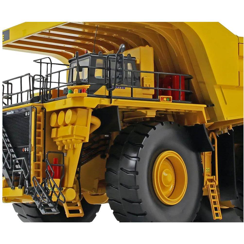 1/50 Diecast Dump Truck Model U98102