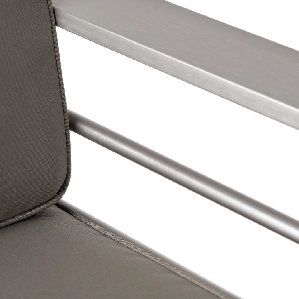 Gray Aluminum Outdoor Club Chairs with Side Table U8540