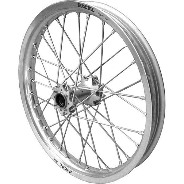 18 x 2.15 Silver Rear Wheel Set F7128