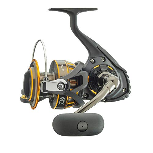Black/Gold Saltwater Spinning Reel W549