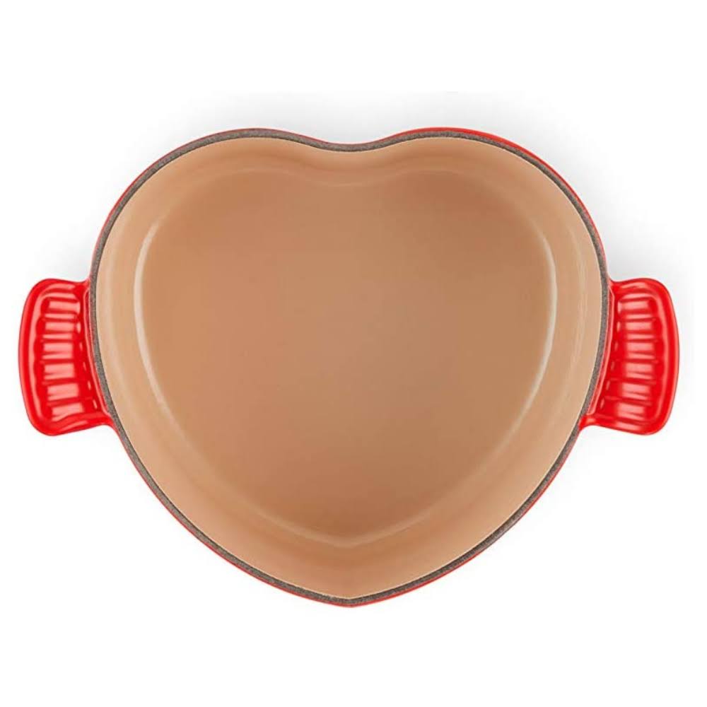 Enameled Cast-Iron 2-Quart Heart Casserole Red Z66543