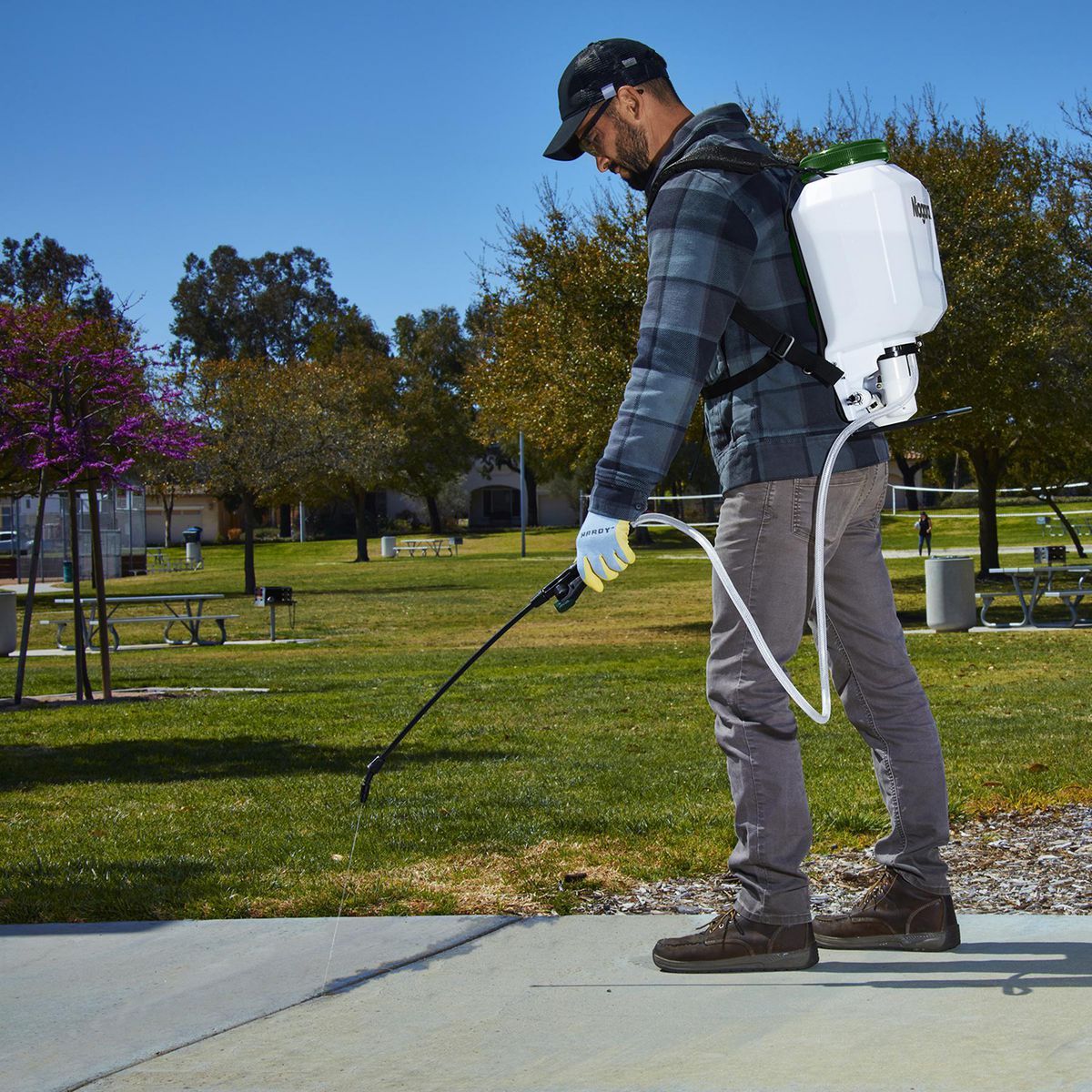 4 Gallon Backpack Chemical Sprayer H73024