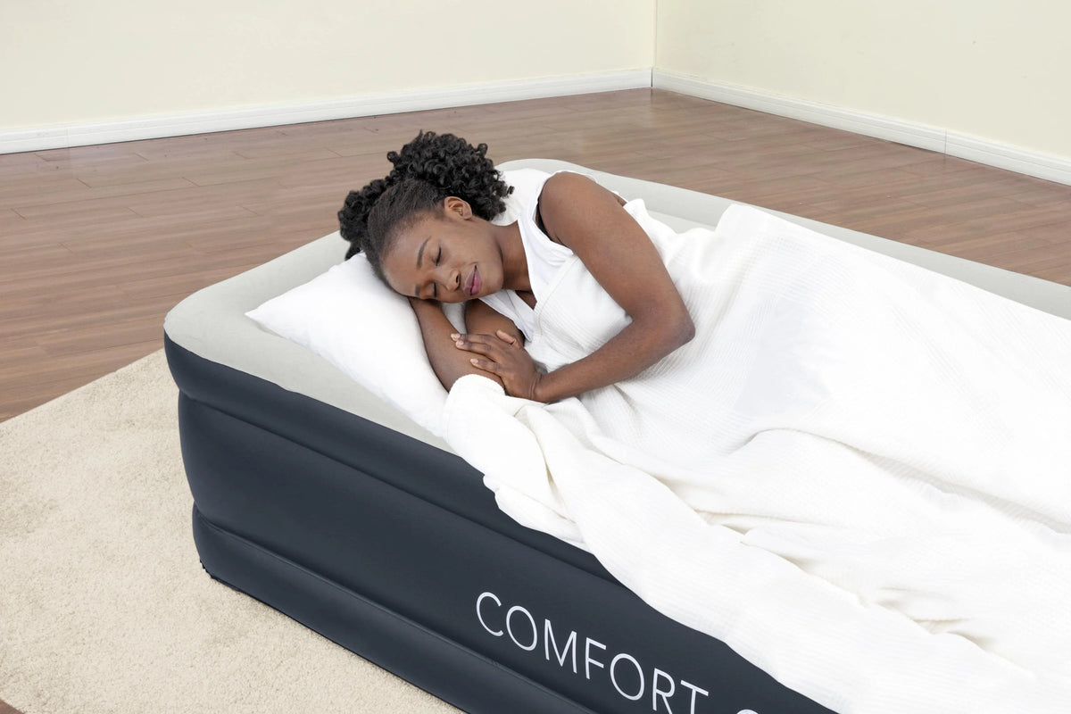 18" Twin Air Mattress with Built-in Pump W433
